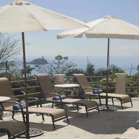 Hotel Parador Resort And Spa